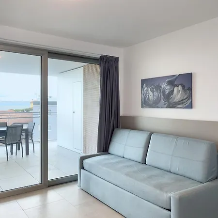 Flat 150 Mt From